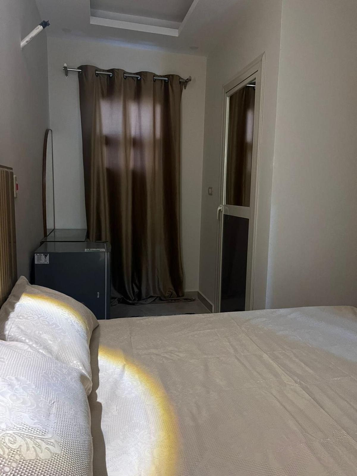 Hotel Regent Pyramids View Kafret el-Gabal Exterior foto